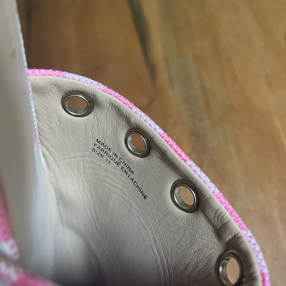 NWOT Anthropologie Pink Check Silver Grommet Womens Slides Shoes Size 11 Flats - Picture 6 of 6